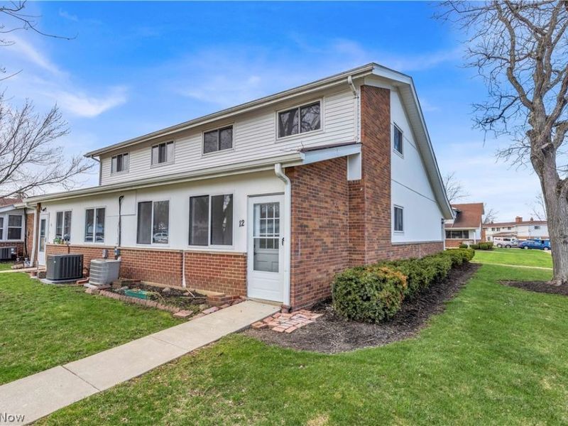 25515 Clubside Boulevard, Unit 0012, North Olmsted, OH 44070 Photo 28