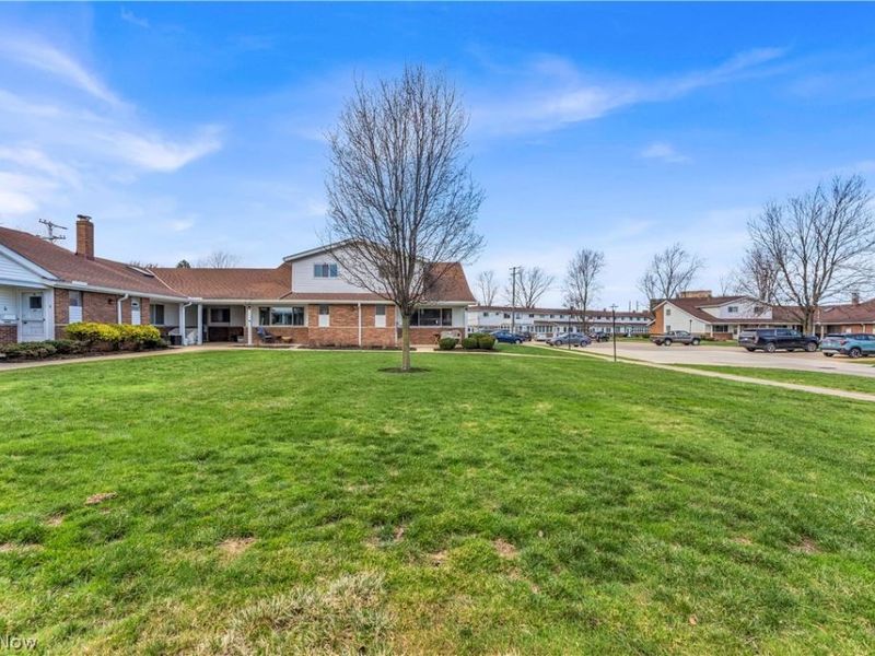 25515 Clubside Boulevard, Unit 0012, North Olmsted, OH 44070 Photo 32