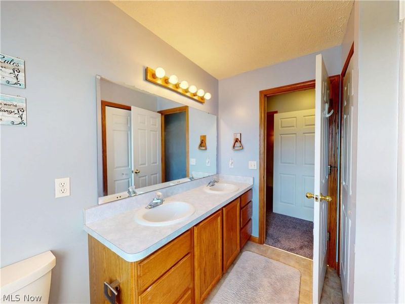 6645 Harborside Landing, Mentor, OH 44060 Photo 24