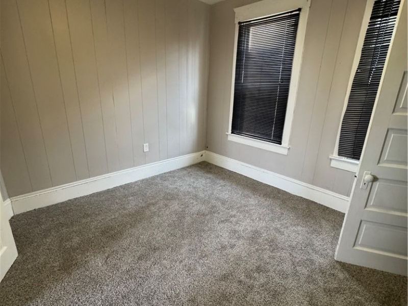 9316 Raymond Avenue, Cleveland, OH 44104 Photo 7