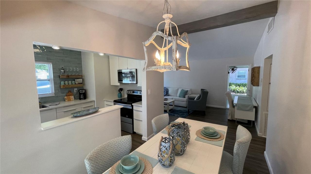 2504 S Milmar Drive, Sarasota, FL 34237 Photo