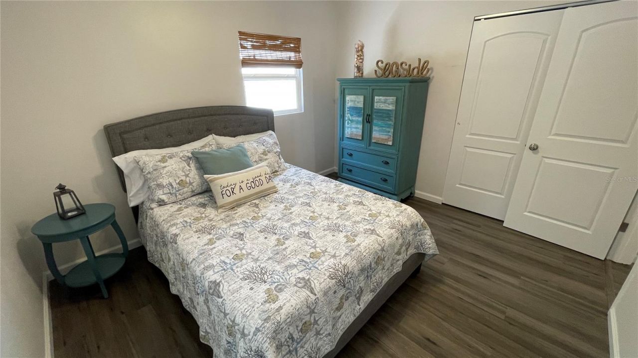 2504 S Milmar Drive, Sarasota, FL 34237 Photo