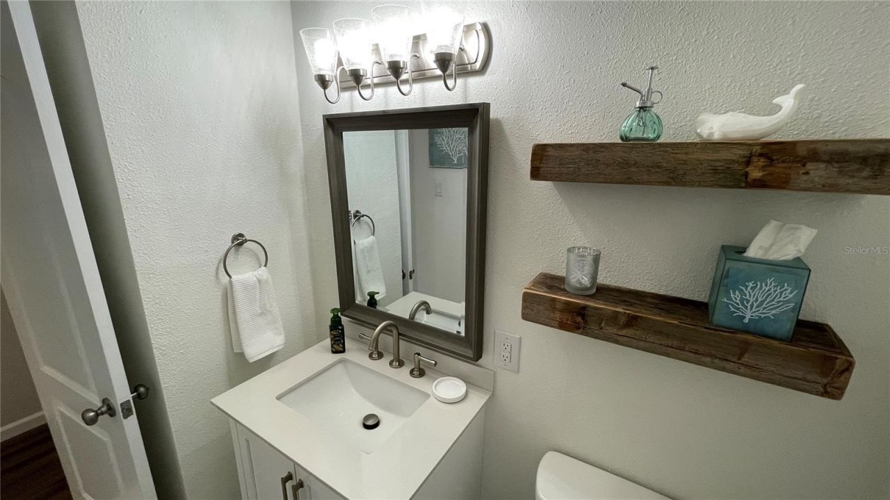 2504 S Milmar Drive, Sarasota, FL 34237 Photo