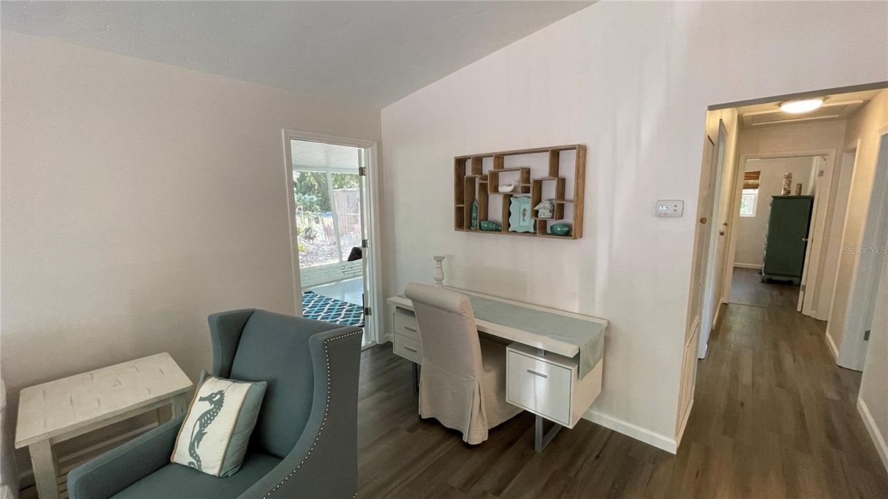 2504 S Milmar Drive, Sarasota, FL 34237 Photo