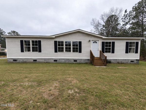 1145 Queens Way NE, Leland, NC 28451
