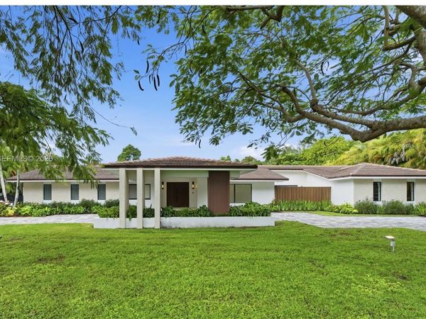 12050 SW 90th Ave, Miami, FL 33176