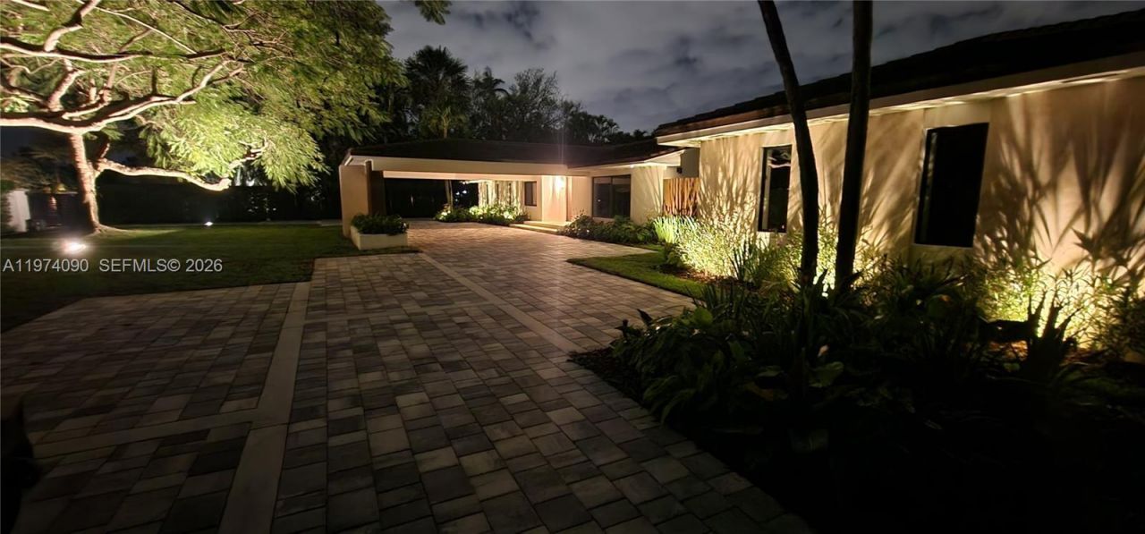 12050 SW 90th Ave, Miami, FL 33176 Photo