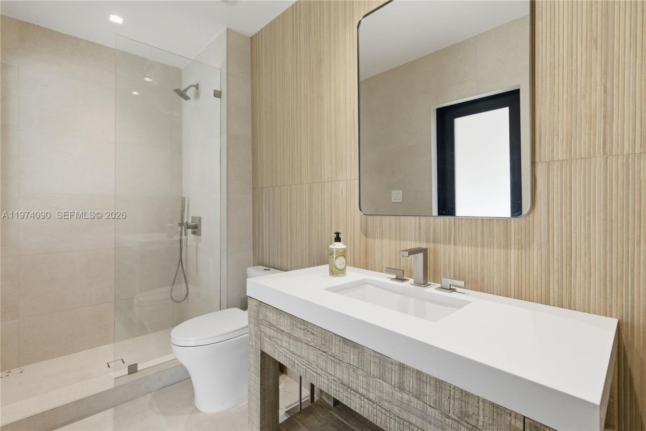 12050 SW 90th Ave , Miami, FL 33176 Photo