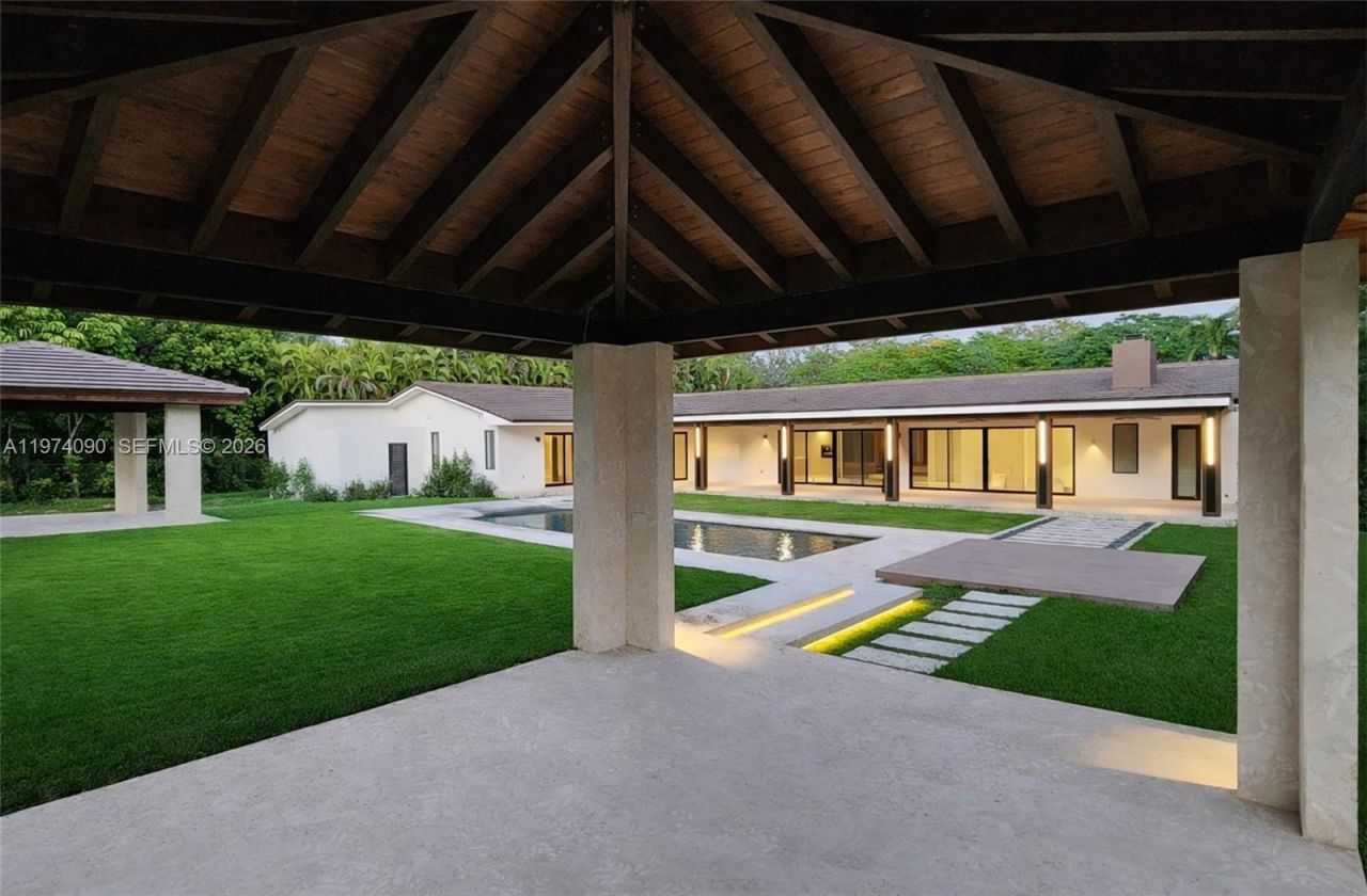 12050 SW 90th Ave , Miami, FL 33176 Photo