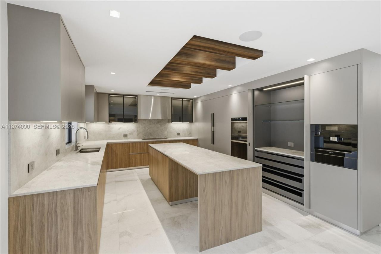 12050 SW 90th Ave, Miami, FL 33176 Photo