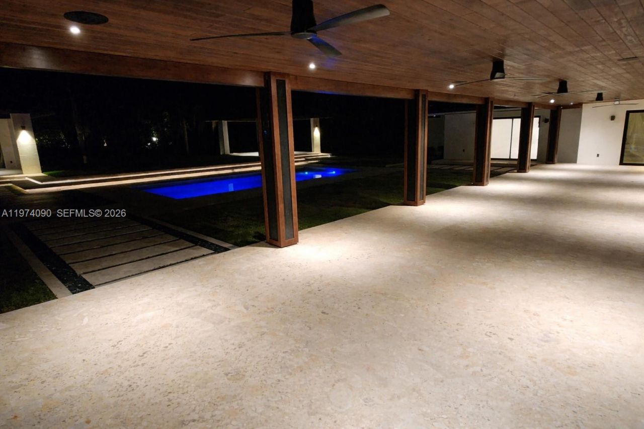 12050 SW 90th Ave , Miami, FL 33176 Photo