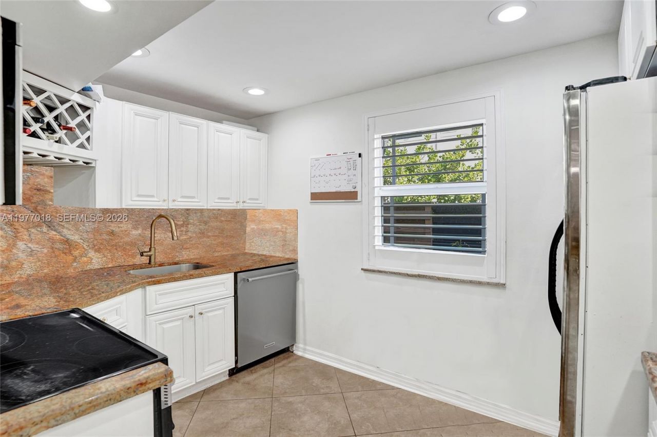 1844 NE 26th Ave, Unit 1844, Fort Lauderdale, FL 33305 Photo