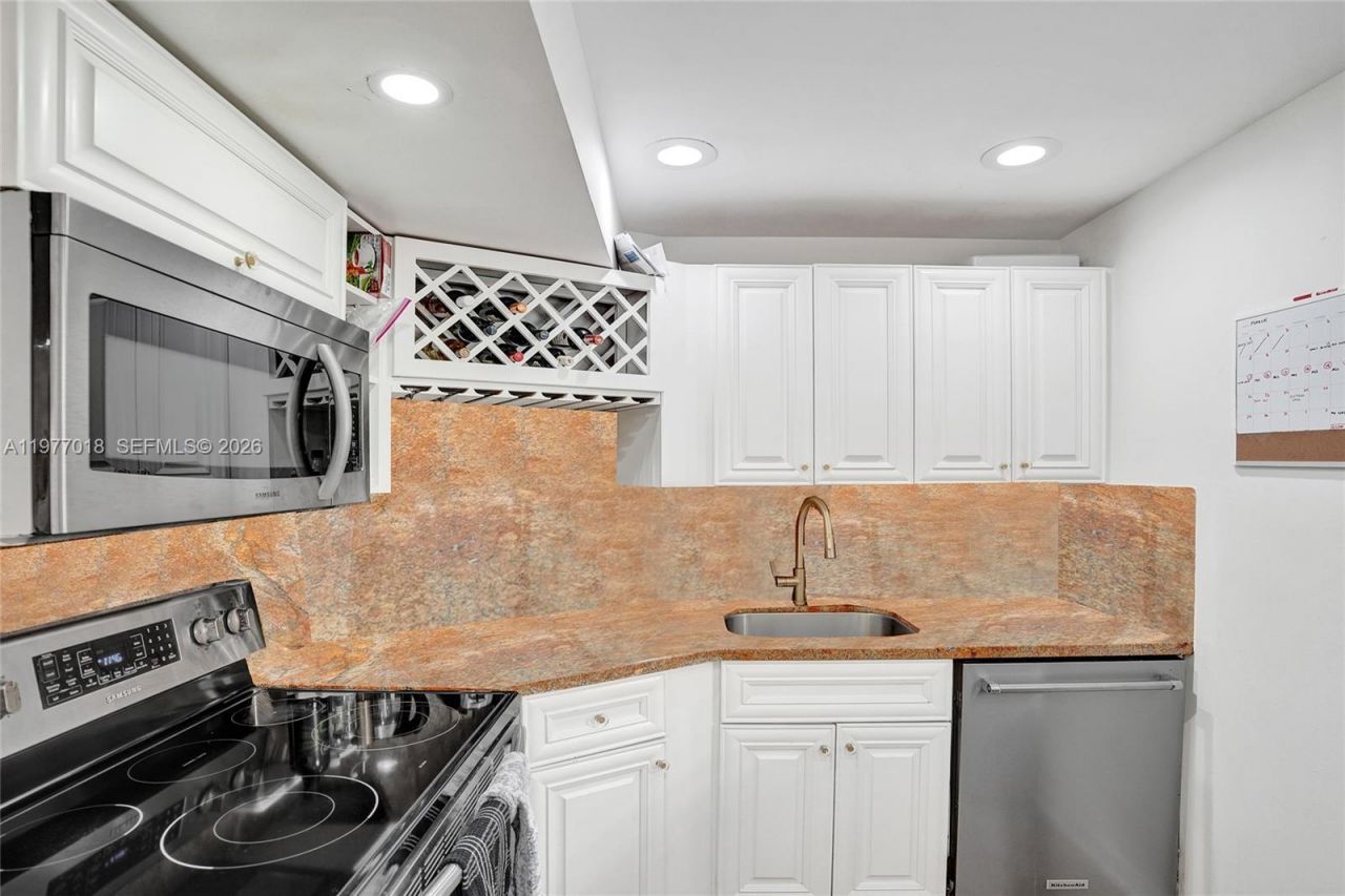 1844 NE 26th Ave, Unit 1844, Fort Lauderdale, FL 33305 Photo