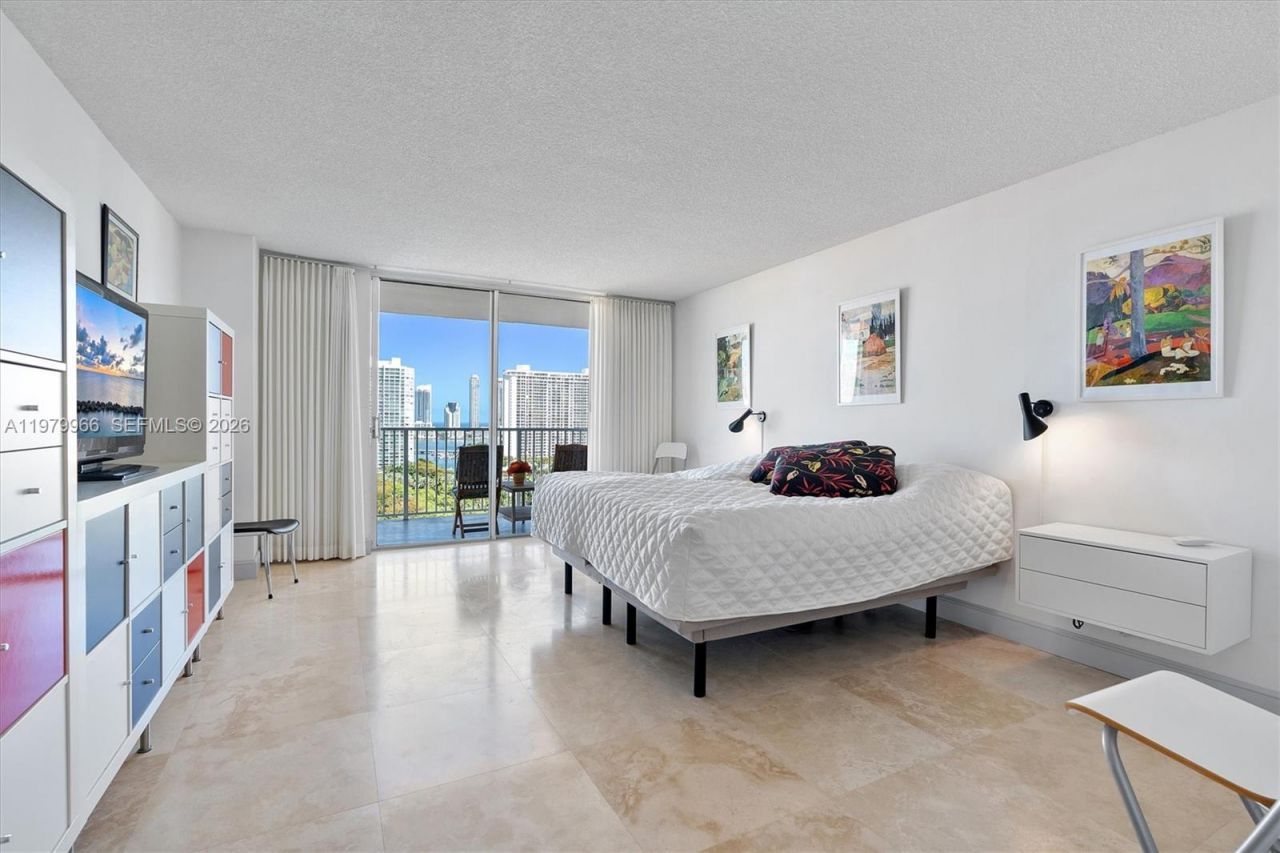 2851 NE 183rd St , Unit 1901E, Aventura, FL 33160 Photo