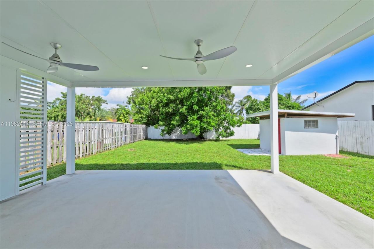 104 SW 7th St , Hallandale Beach, FL 33009 Photo