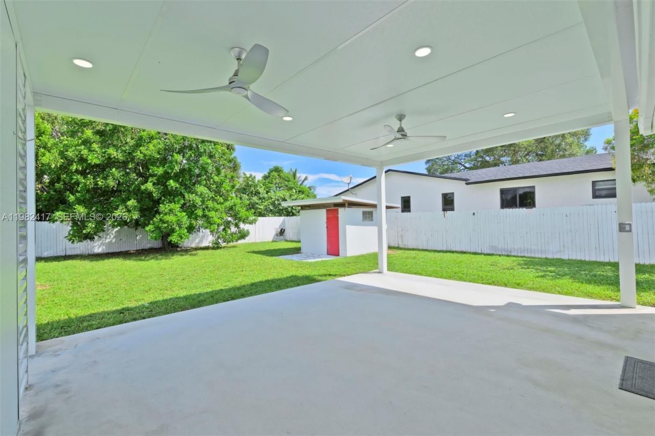 104 SW 7th St , Hallandale Beach, FL 33009 Photo