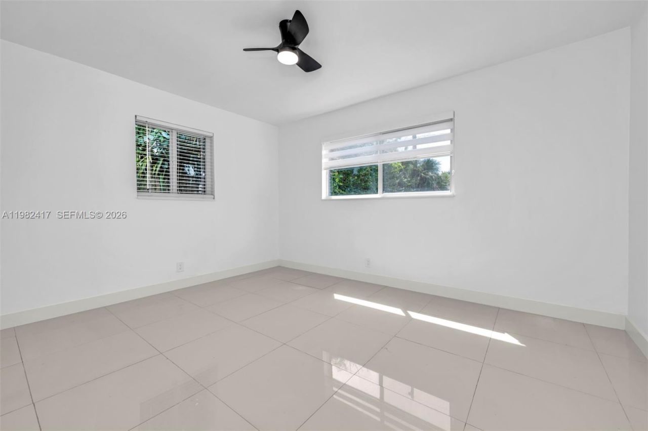 104 SW 7th St , Hallandale Beach, FL 33009 Photo