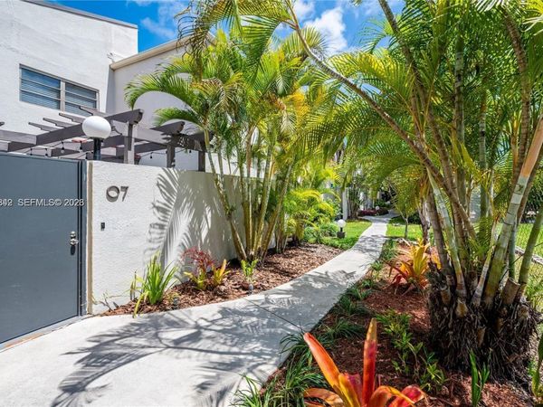4702 SW 67th Ave, Unit O7, Miami, FL 33155
