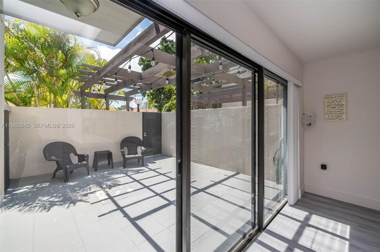 4702 SW 67th Ave, Unit O7, Miami, FL 33155 Photo