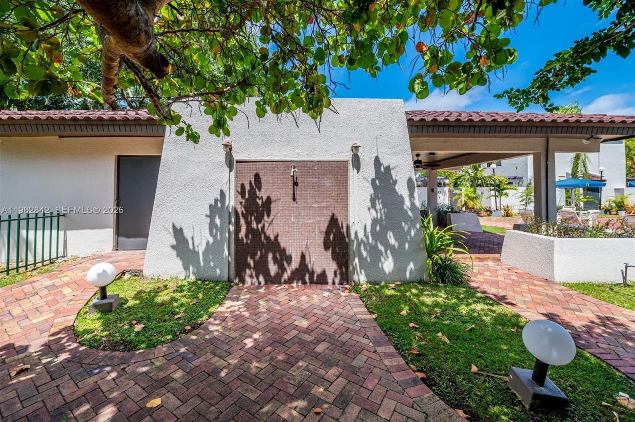 4702 SW 67th Ave, Unit O7, Miami, FL 33155 Photo
