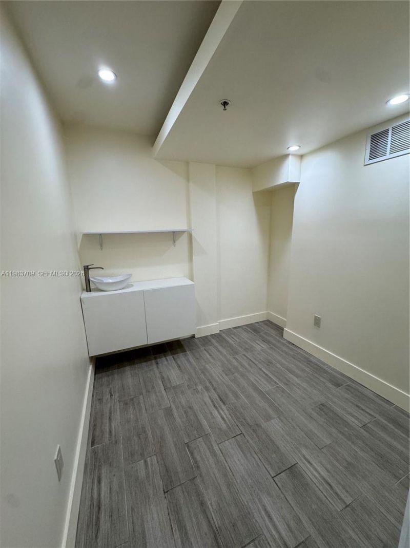 110 Washington Ave , Unit CU-7, Miami Beach, FL 33139 Photo