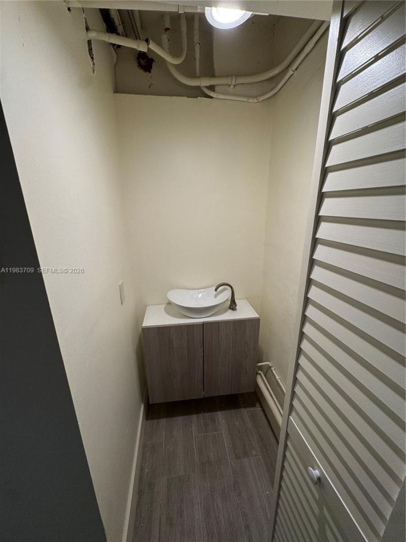 110 Washington Ave , Unit CU-7, Miami Beach, FL 33139 Photo