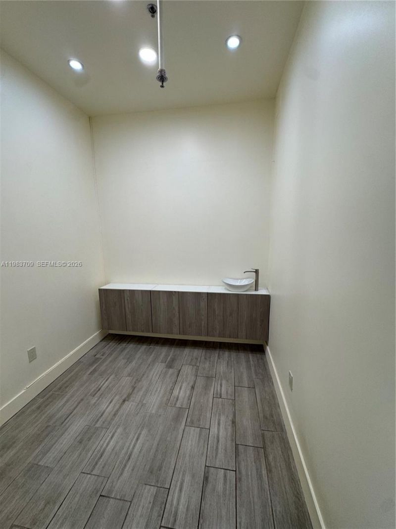 110 Washington Ave , Unit CU-7, Miami Beach, FL 33139 Photo