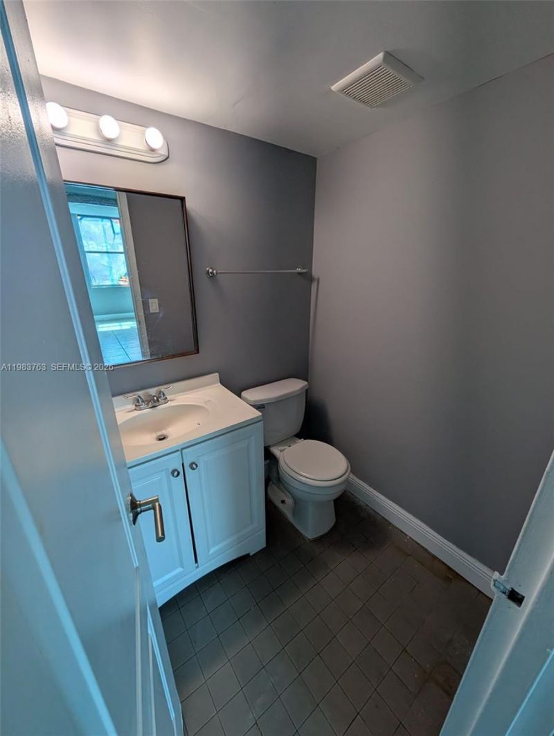 1800 Sans Souci Blvd , Unit 125, North Miami, FL 33181 Photo