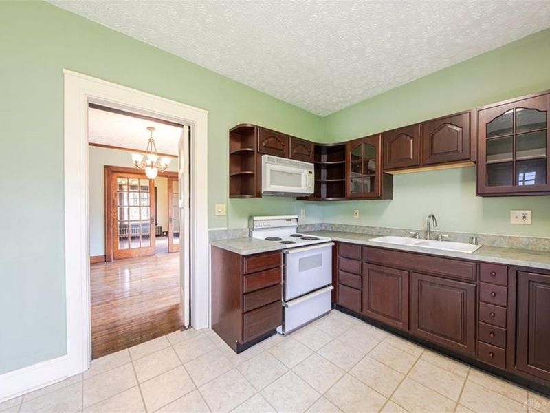 740 E Central Avenue, Miamisburg, OH 45342 Photo 2