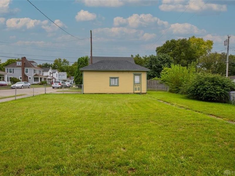 740 E Central Avenue, Miamisburg, OH 45342 Photo 38