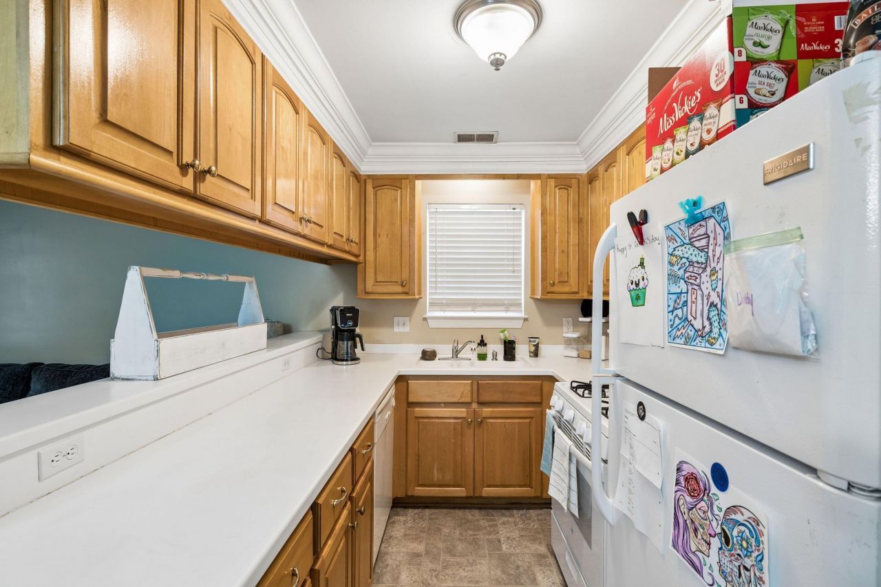 373 Springview Lane Photo 10