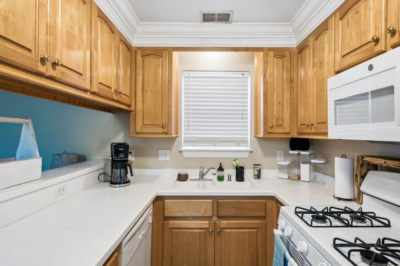 373 Springview Lane Photo 12