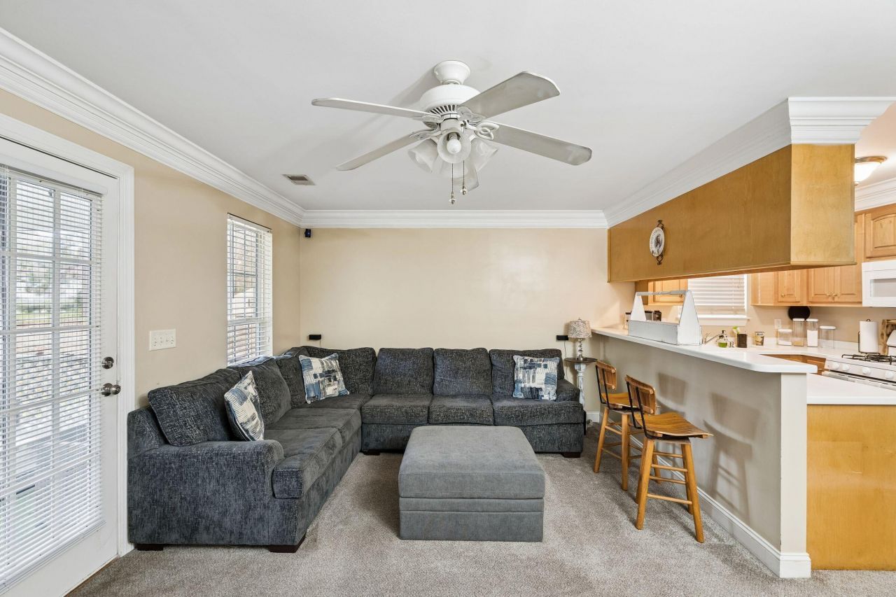 373 Springview Lane Photo 8