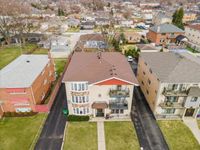 7829 Normandy Avenue, Burbank, IL 60459 primary photo