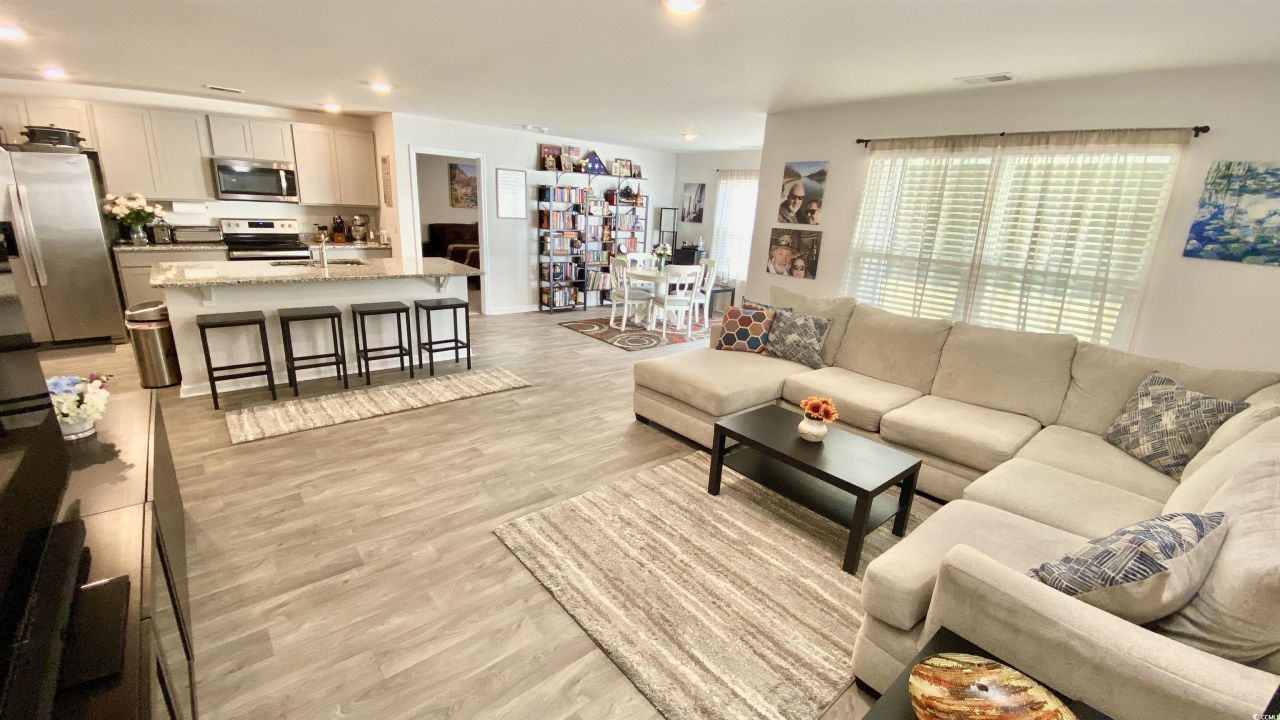 328 Woodcross Court Photo 14