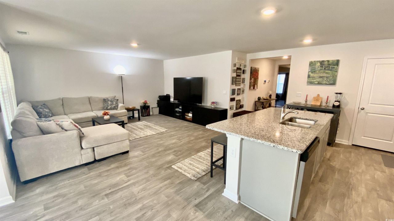 328 Woodcross Court Photo 19