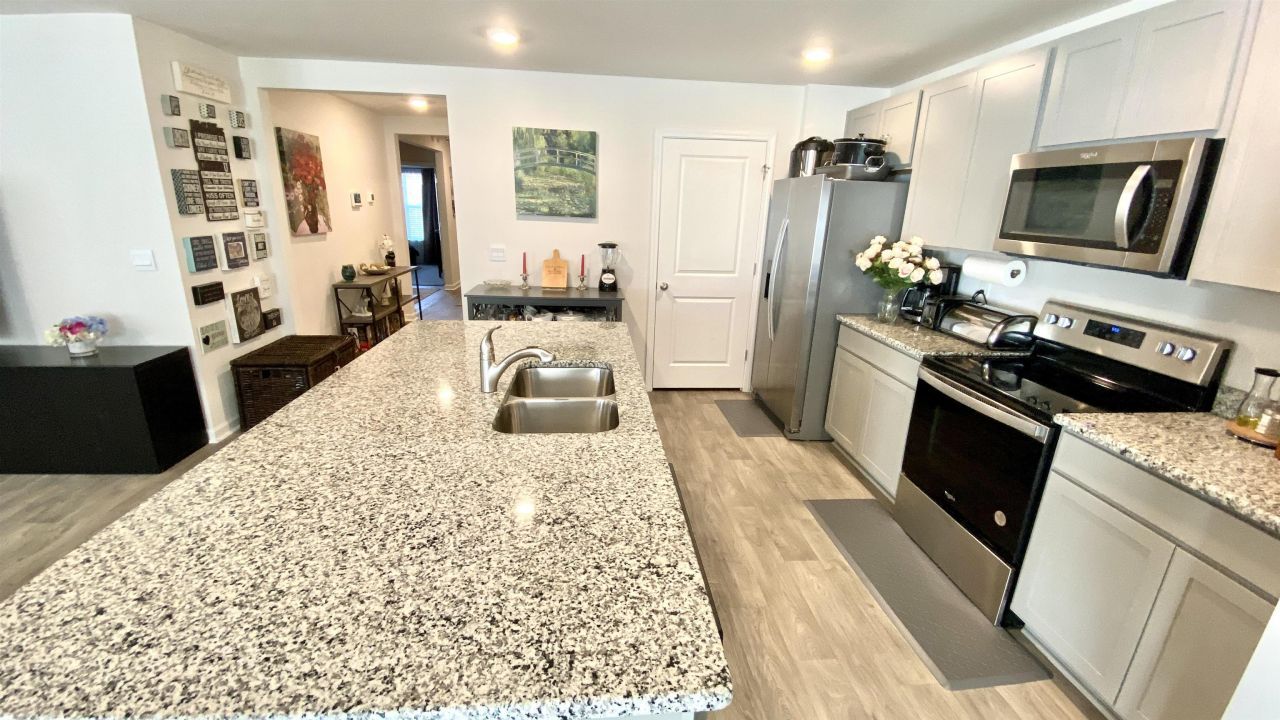 328 Woodcross Court Photo 25