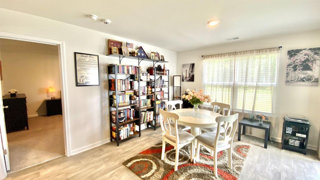 328 Woodcross Court Photo 26