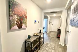 328 Woodcross Court photo 4