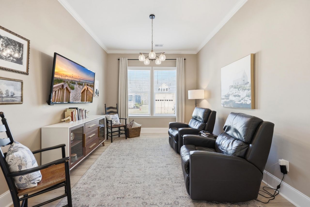 6431 Berg St. Photo 11