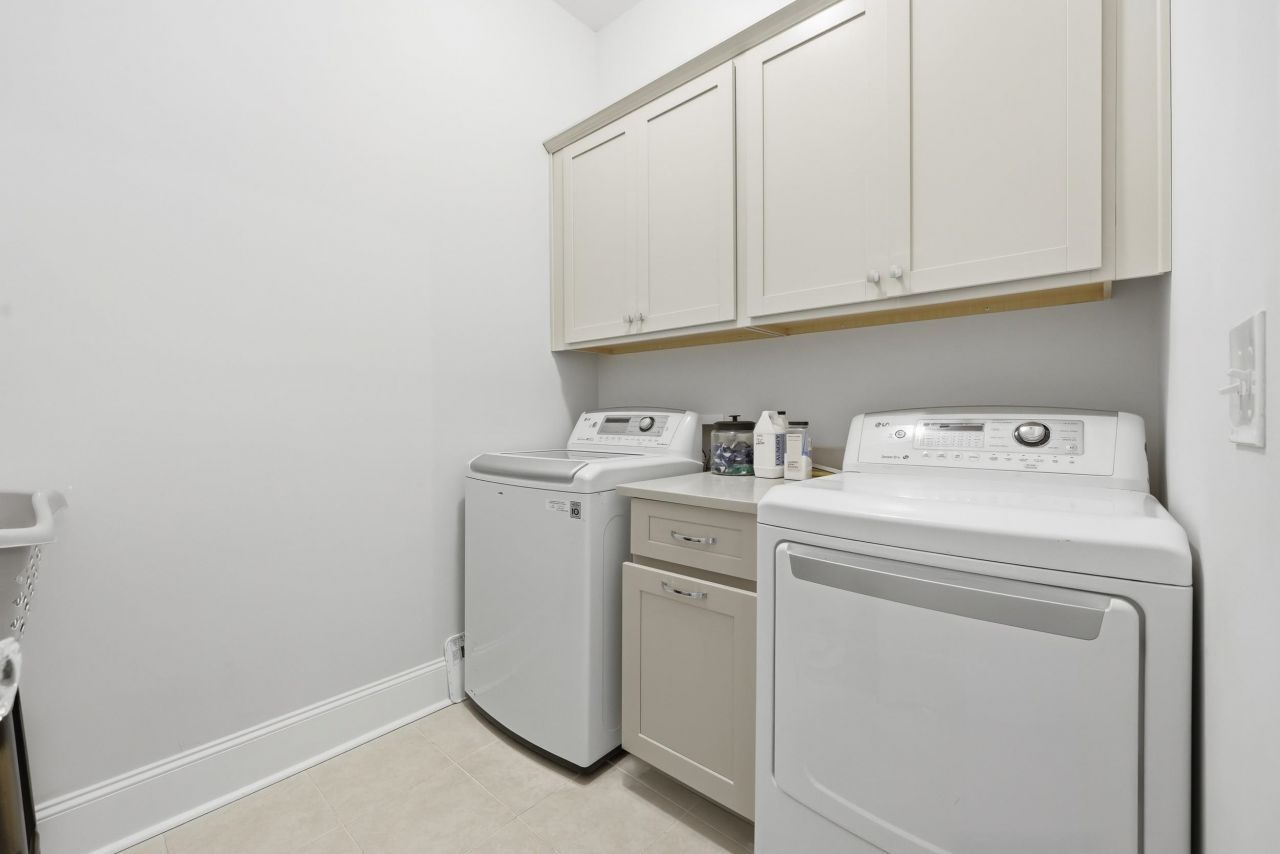 6431 Berg St. Photo 12