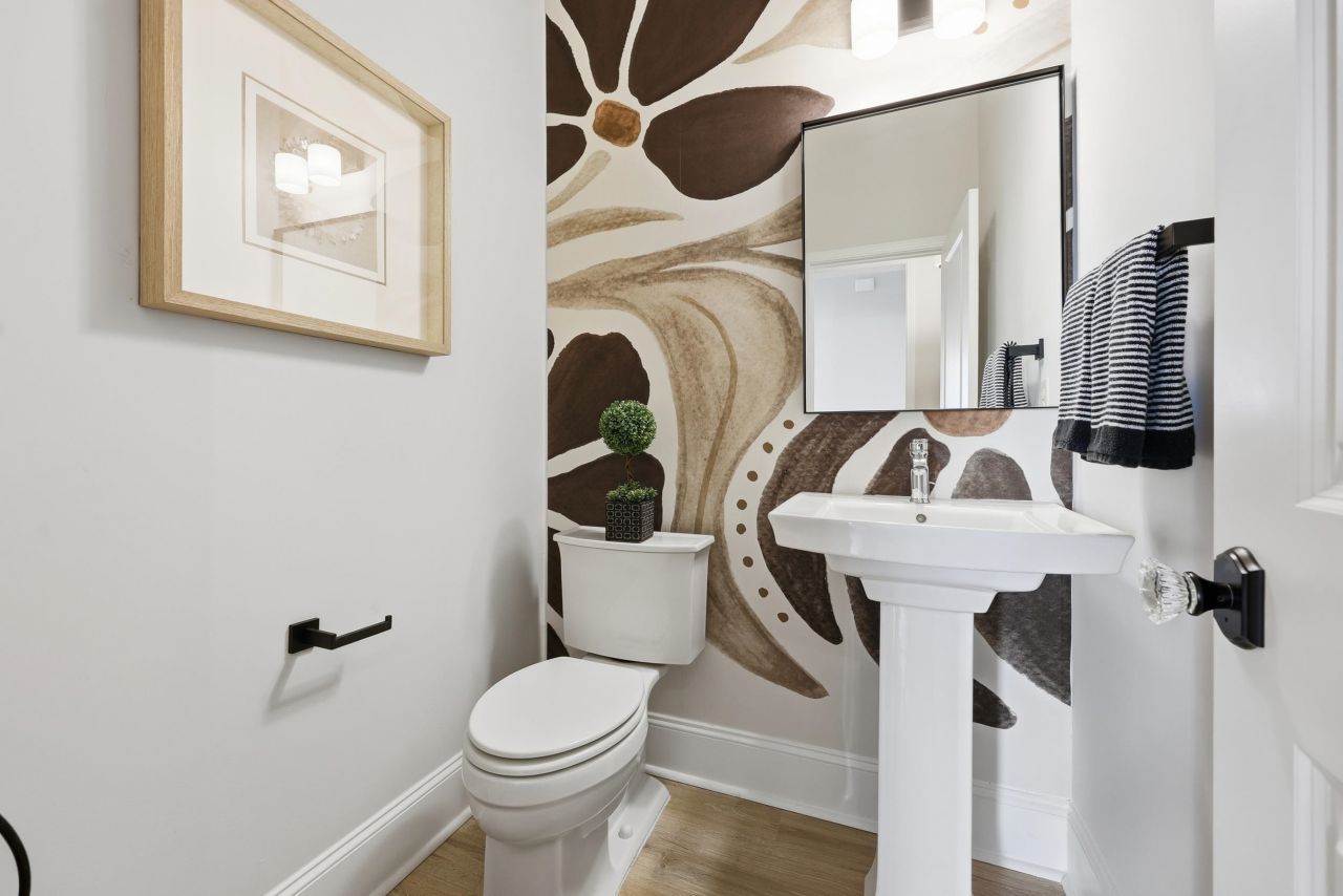 6431 Berg St. Photo 13