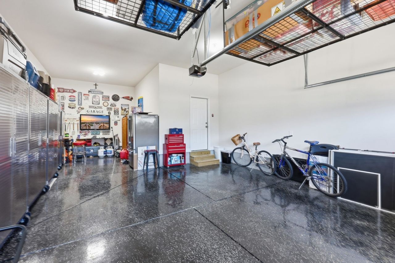 6431 Berg St. Photo 23