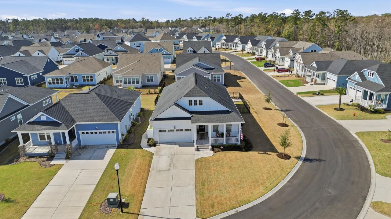 6431 Berg St. Photo 5