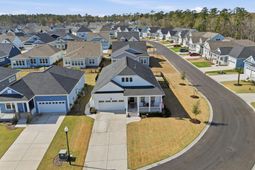 6431 Berg St. photo 4