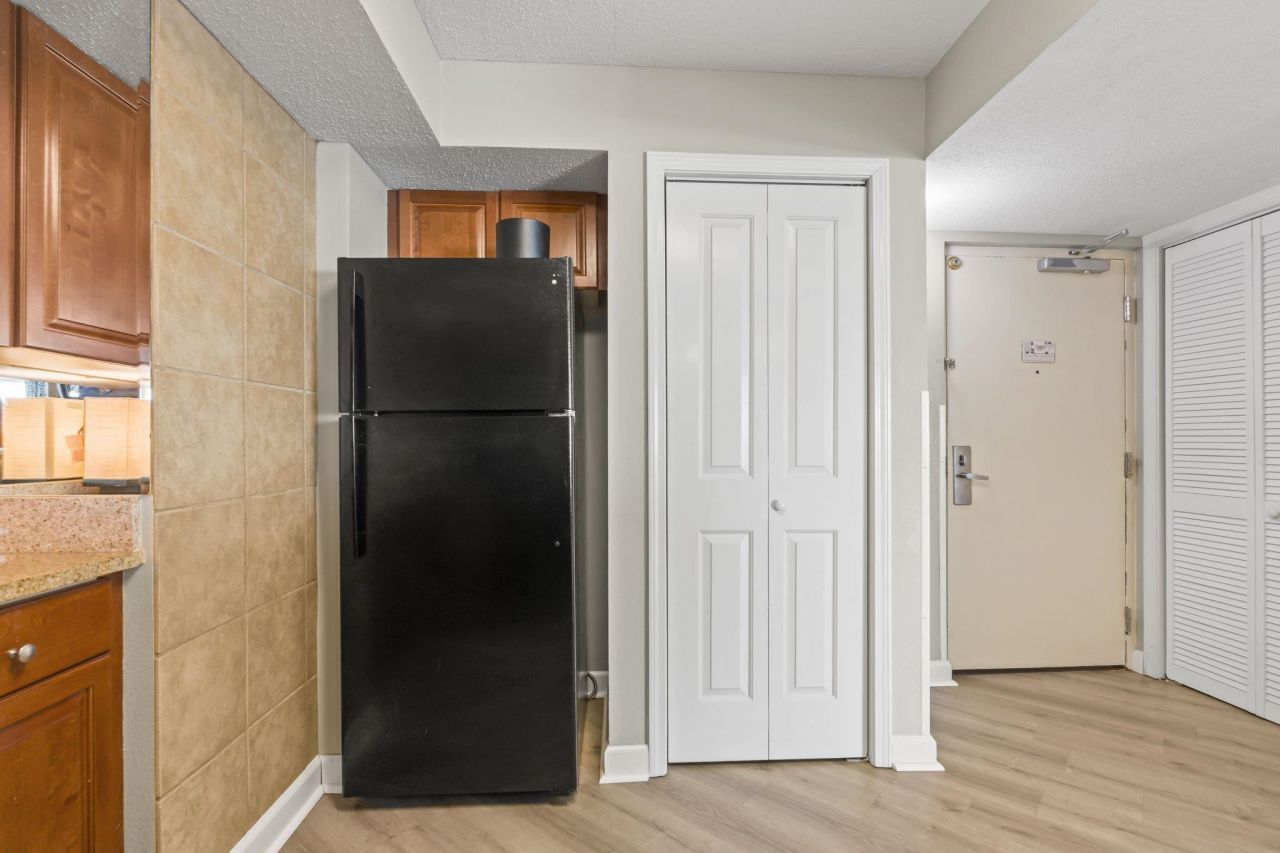 5300 N Ocean Blvd.  Photo 10