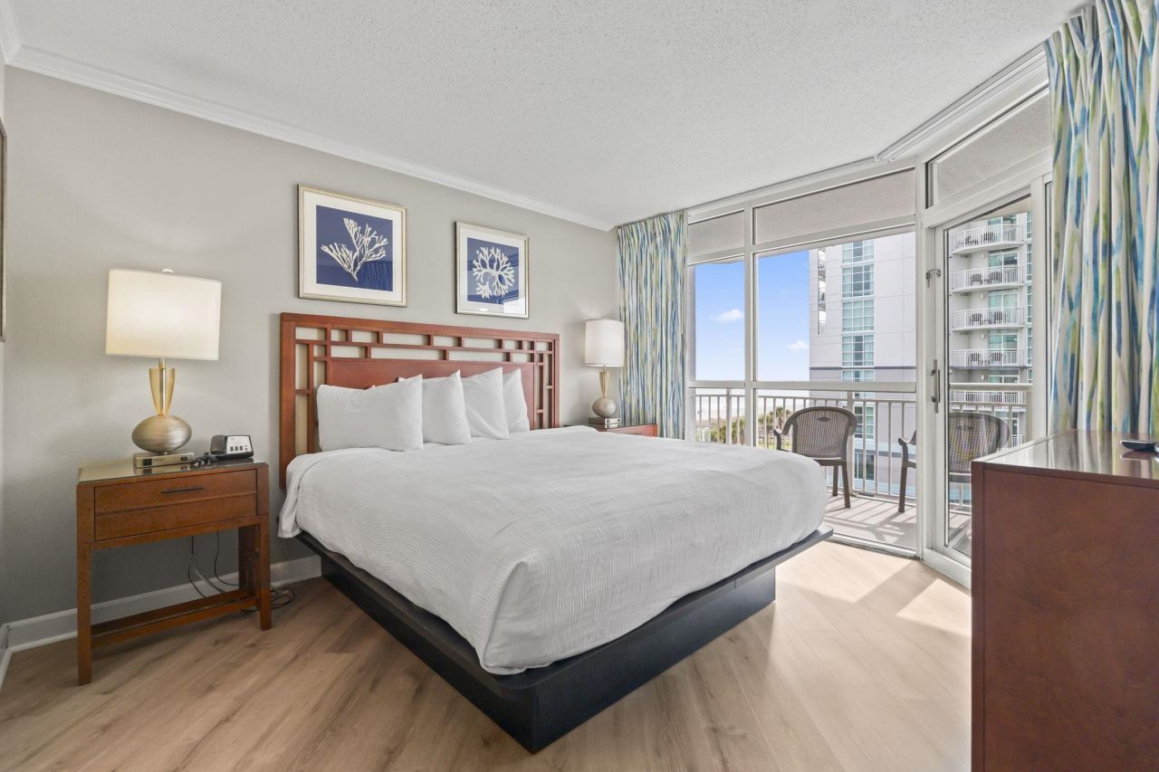 5300 N Ocean Blvd.  Photo 20