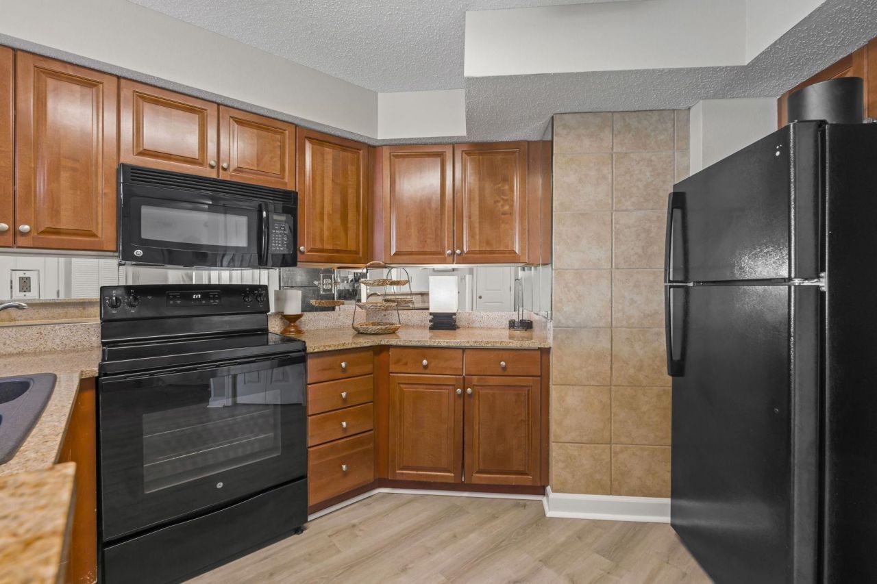 5300 N Ocean Blvd.  Photo 6