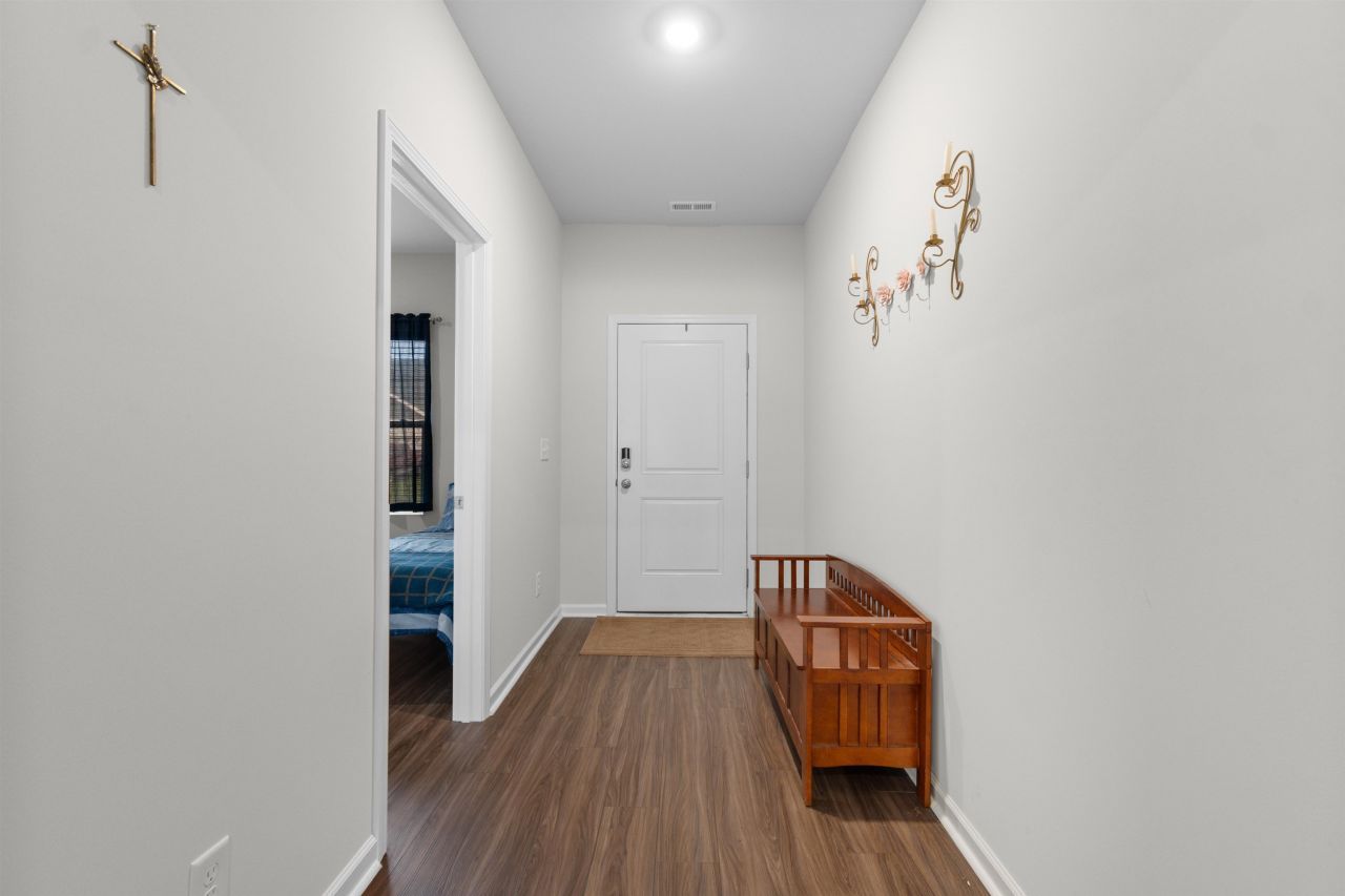 152 Wagner Cir. Photo 5