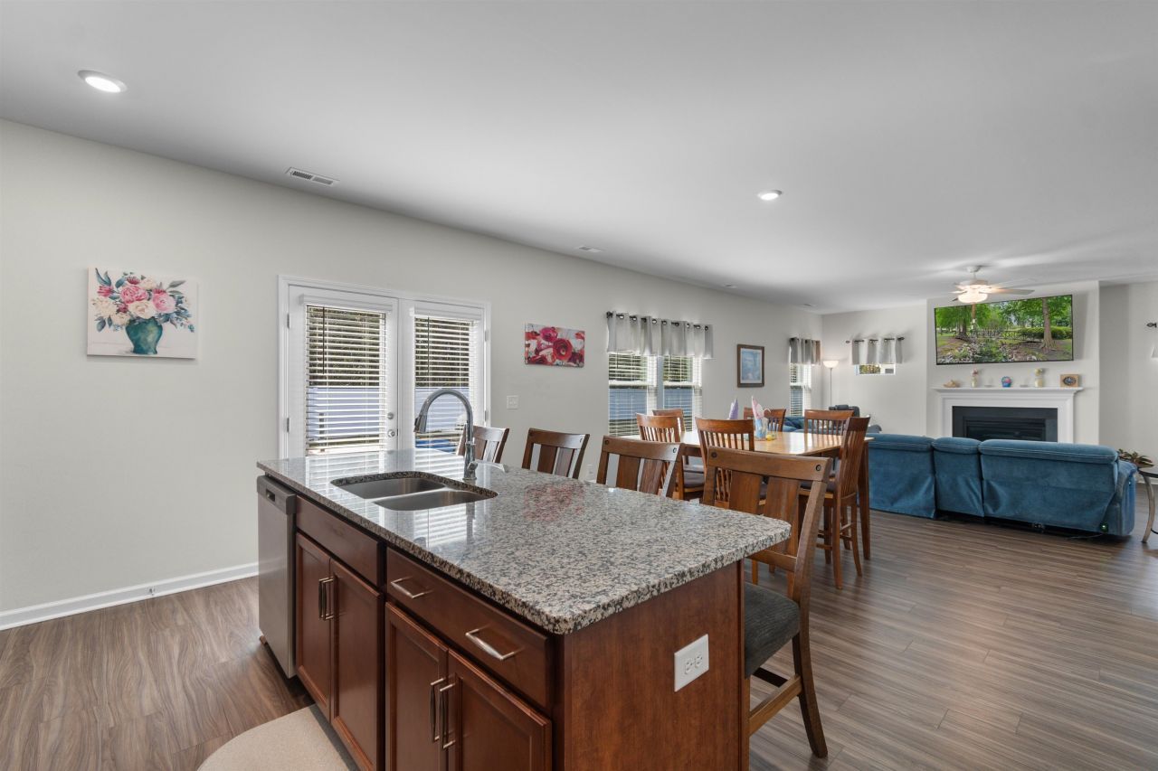 152 Wagner Cir. Photo 6